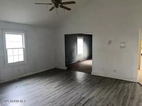 Living - 415 E Hubbard St, Hamler, OH 43524 photo 5 of 6