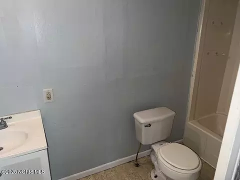 Bath - 415 E Hubbard St, Hamler, OH 43524 photo 2 of 3