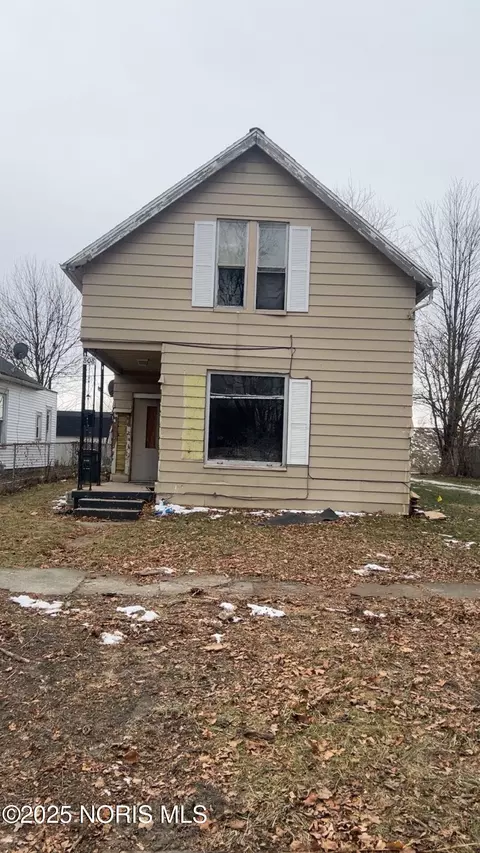 808 Bartley Pl, Toledo, OH 43609
