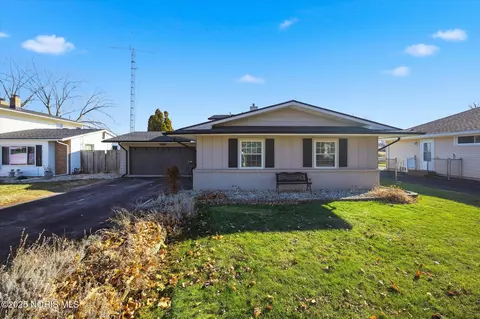 5960 Vistamar Rd, Toledo, OH 43611