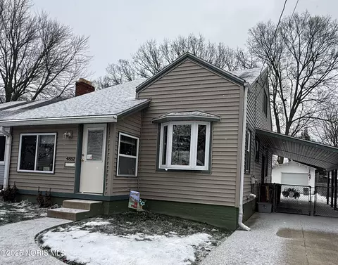 4852 Leamington Ave, Toledo, OH 43613