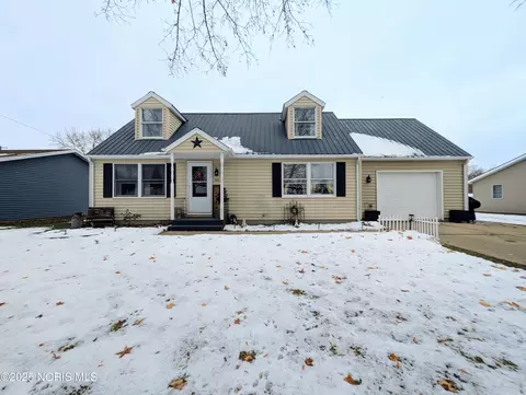 313 Lutterbein St, Edgerton, OH 43517
