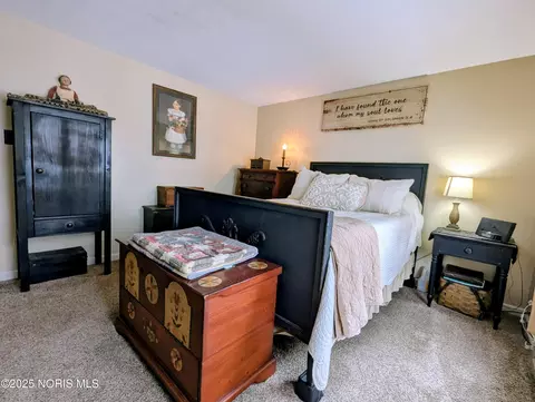 Bedroom - 313 Lutterbein St, Edgerton, OH 43517 photo 1 of 6