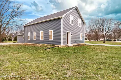 12035 W Township Rd 112, Fostoria, OH 44830