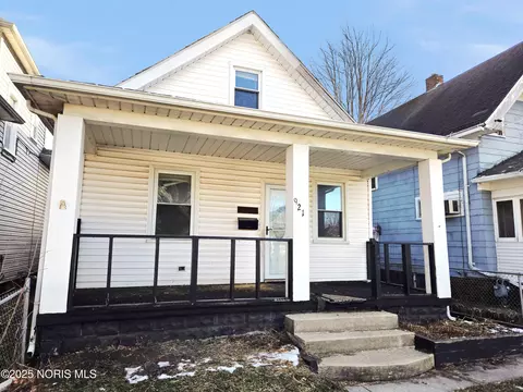 921 Berry St, Toledo, OH 43605
