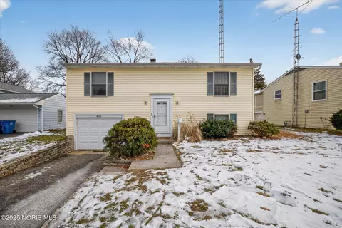 4616 Longfellow Rd, Sylvania, OH 43560