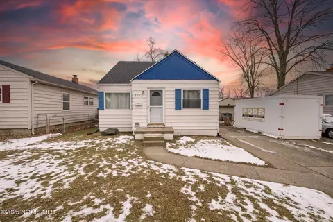 4714 Naomi Dr, Toledo, OH 43623