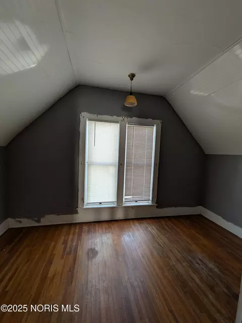 Bedroom - 403 N Walnut St, Bryan, OH 43506 photo 3 of 3