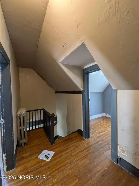 Entry Way - 403 N Walnut St, Bryan, OH 43506 photo 3 of 3