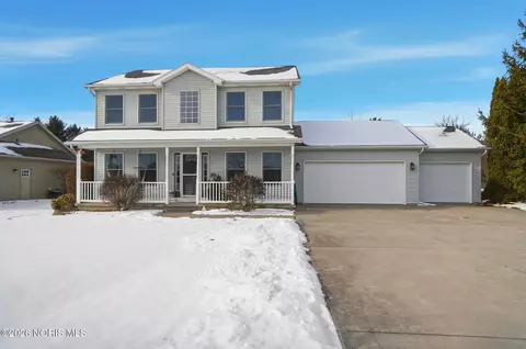 17645 Sycamore Rd, Grand Rapids, OH 43522