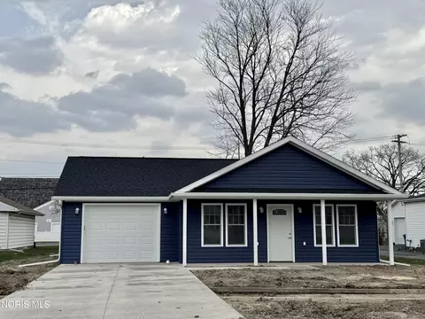 228 N Beech St, Bryan, OH 43506 photo 2