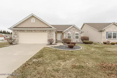 6864 Southpine Ct, Maumee, OH 43537