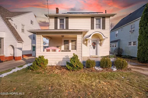 4312 Yellowstone Dr, Toledo, OH 43613