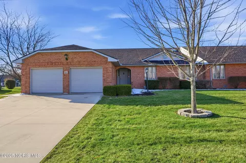 1812 Cobblestone Dr # 6, Findlay, OH 45840