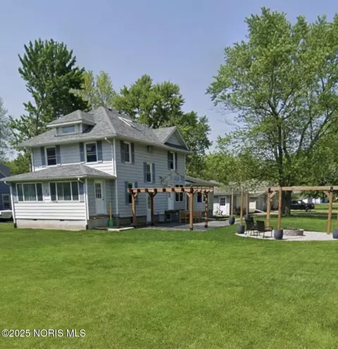 165 Finke Rd, Oak Harbor, OH 43449