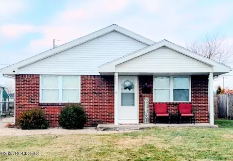 4565 282nd St, Toledo, OH 43611