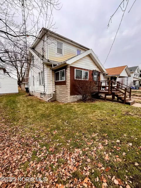 3433 Upton Ave, Toledo, OH 43613