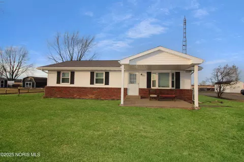 6711 W West Harbor Rd, Port Clinton, OH 43452