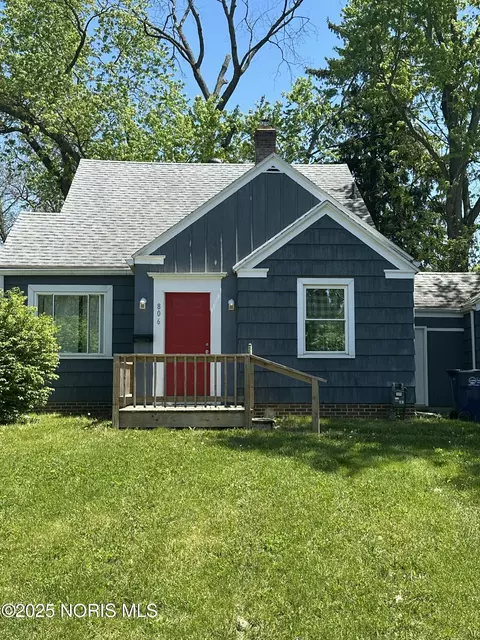 806 Clifton Blvd, Toledo, OH 43607