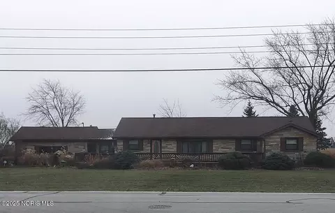 27848 Watson Rd, Defiance, OH 43512