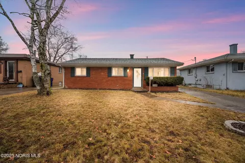 2338 Brookridge Dr, Toledo, OH 43613