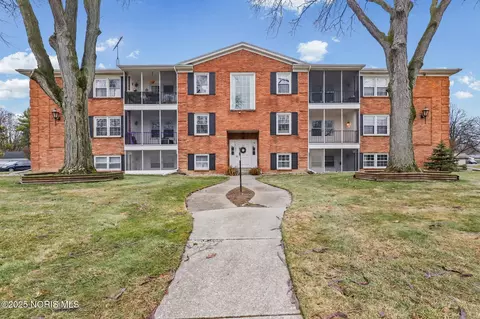 5533 Cresthaven Lane Apt 6 2c Lane Apt 6 2c # 6  2C, Toledo, OH 43614