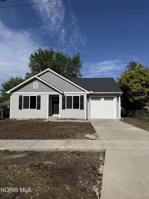 1926 Meadowlark Ave, Toledo, OH 43614