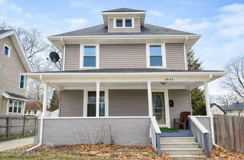 3843 Hoiles Ave, Toledo, OH 43612