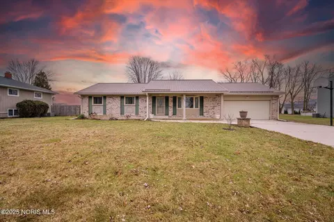248 Harvest Ln, Oak Harbor, OH 43449