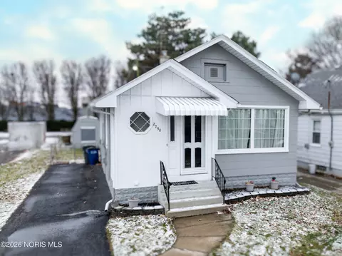 2750 119th St, Toledo, OH 43611