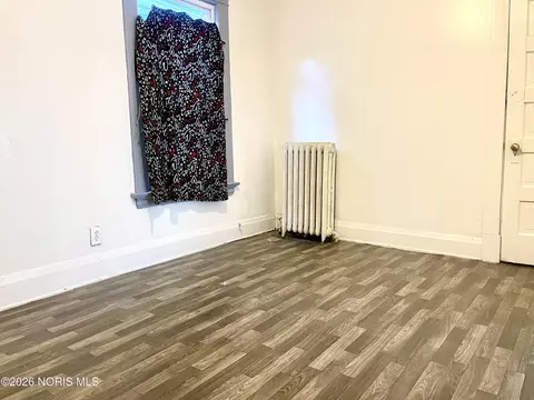 Bedroom - 1133 N Blum St, Toledo, OH 43607 photo 1 of 2