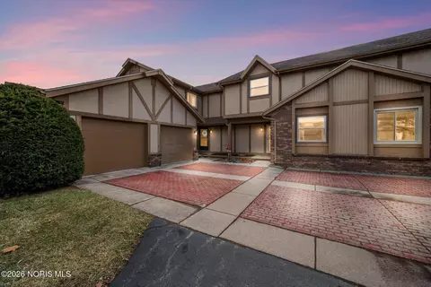 1225 Hidden Ridge Rd, Toledo, OH 43615