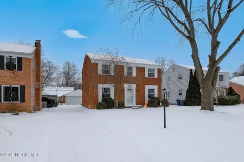 4208 Kingsmoor Dr, Toledo, OH 43613