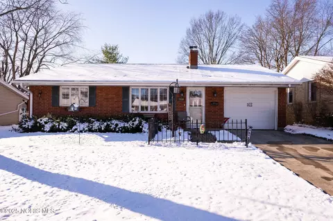 2616 Eton Pl, Findlay, OH 45840