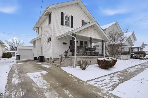 516 S Union St, Fostoria, OH 44830