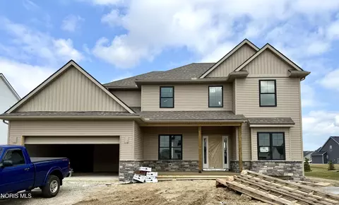 5051 Magnolia Dr, Oregon, OH 43616