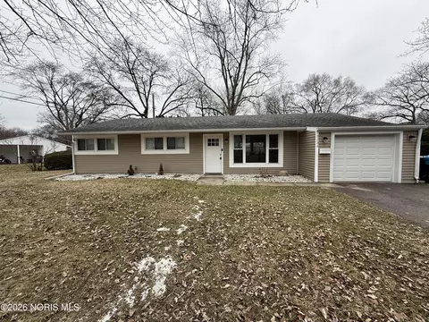3234 Elmview Dr, Toledo, OH 43613