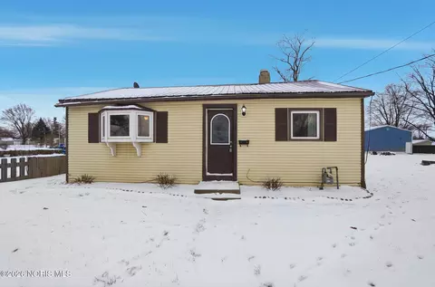 719 Davis St, Findlay, OH 45840