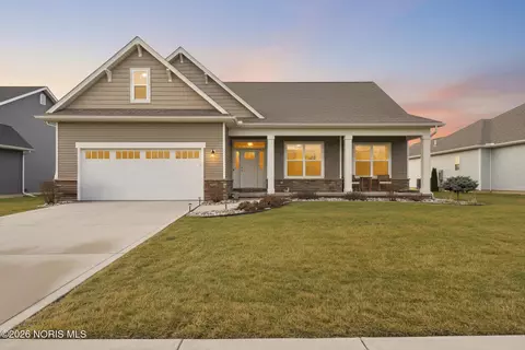 3915 Ten Mile Creek Dr, Sylvania, OH 43560