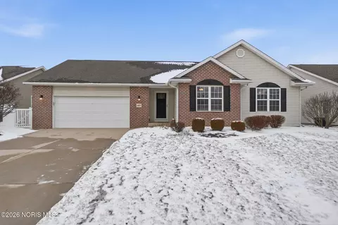 1480 Timberwood Dr, Findlay, OH 45840