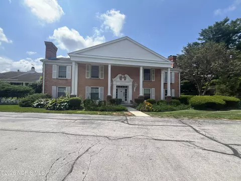 5679 Monroe St UNIT 218, Sylvania, OH 43560