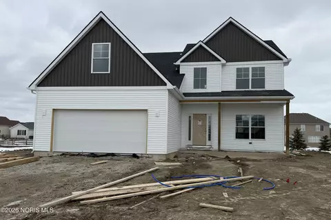 5045 Magnolia Dr, Oregon, OH 43616