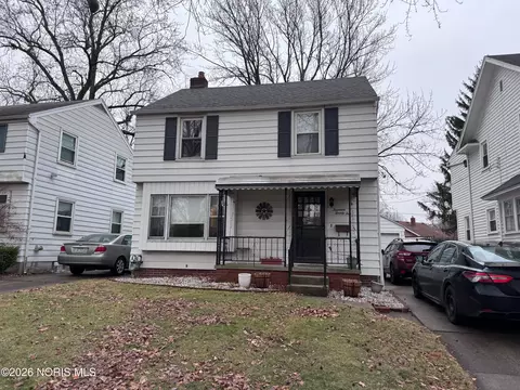 1425 Hagley Rd, Toledo, OH 43612