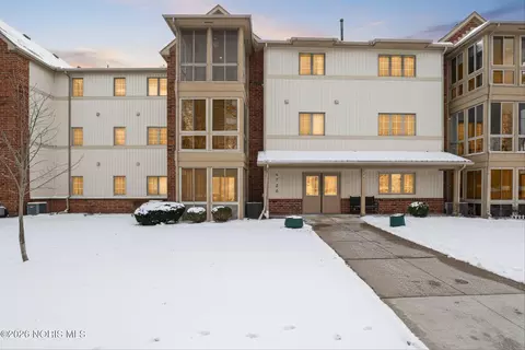 4720 Glendale Ave #207, Toledo, OH 43614