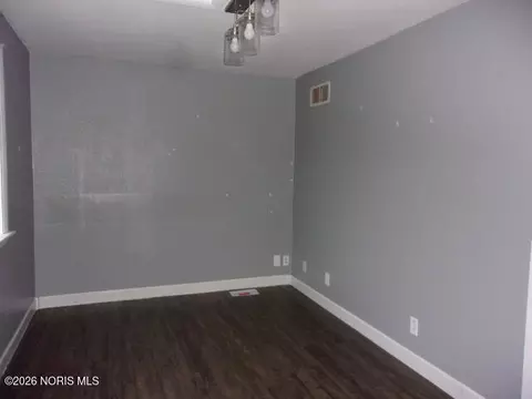 Living - 503 E North Ave, Ada, OH 45810 photo 2 of 2