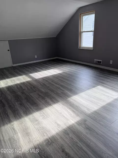 2065 Wyndhurst Rd, Toledo, OH 43607 photo 9