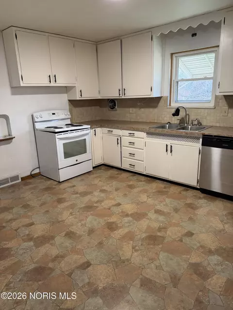 2065 Wyndhurst Rd, Toledo, OH 43607 photo 5