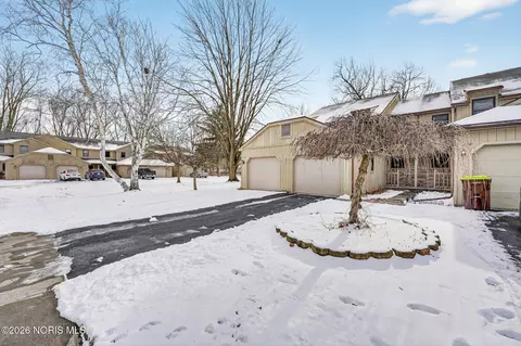 2766 Sweetbriar Ct, Toledo, OH 43615