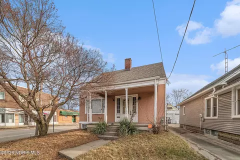 901 Woodsdale Ave, Toledo, OH 43609