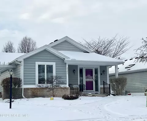 2347 Mckivett Dr, Toledo, OH 43615